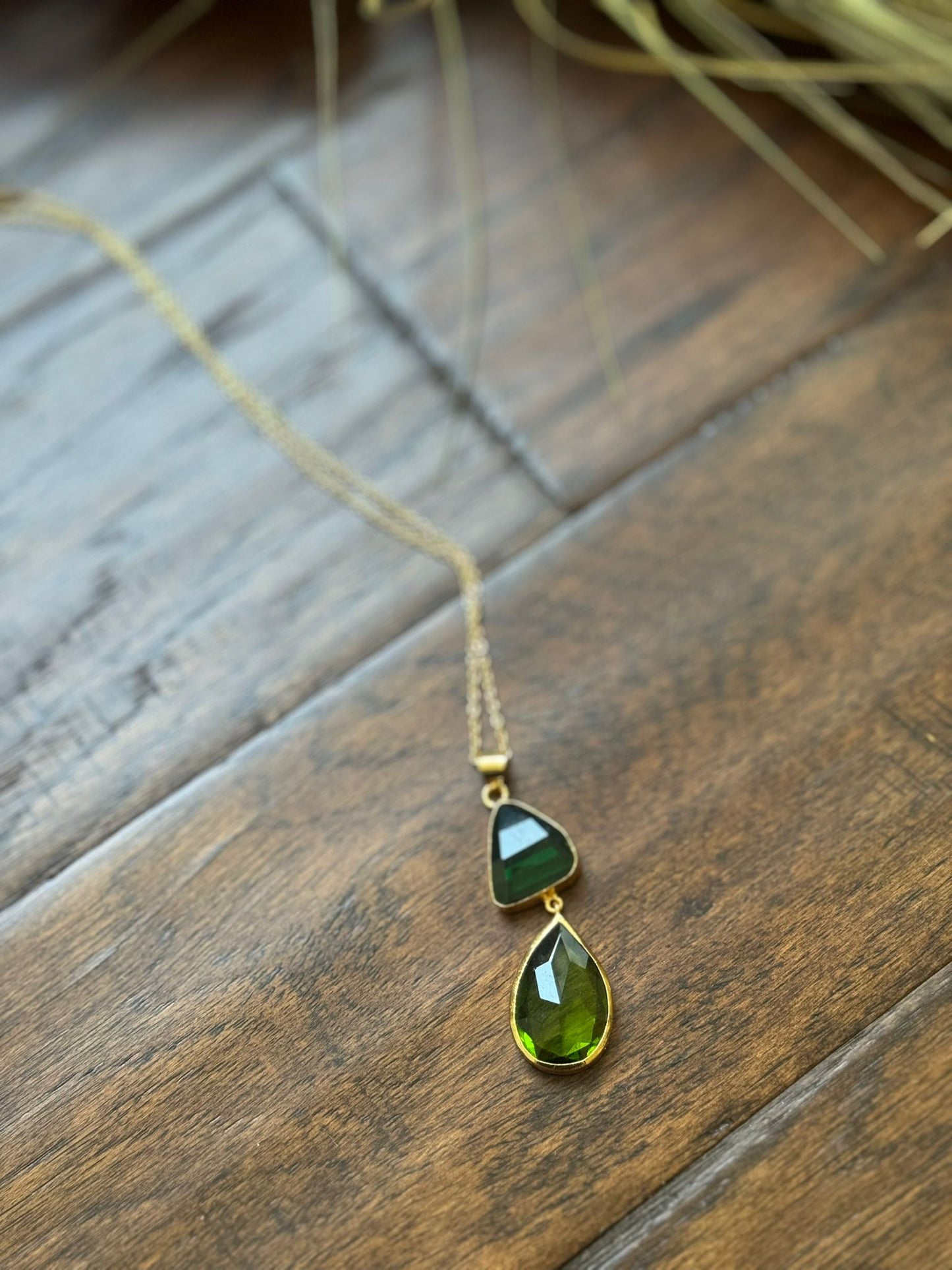 Emerald Gleam Pendant